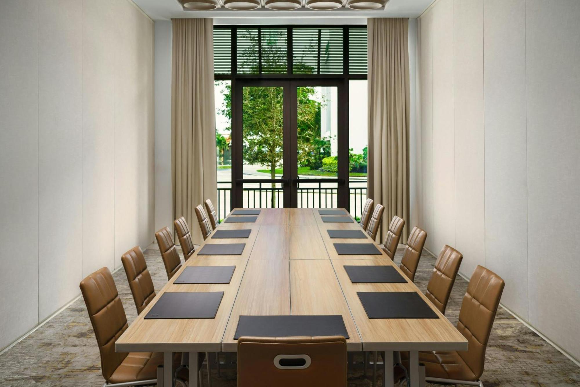 Ac Hotel By Marriott Naples 5Th Avenue 外观 照片